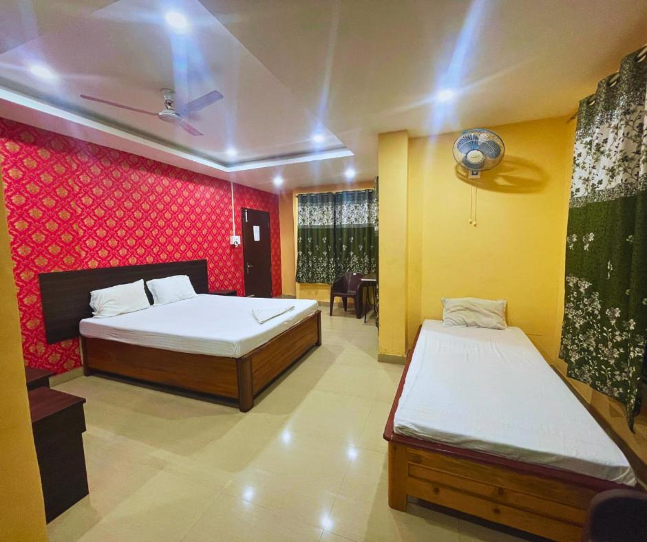 Hotel H K Residency Near Kalakshetra Guwahati Exterior foto