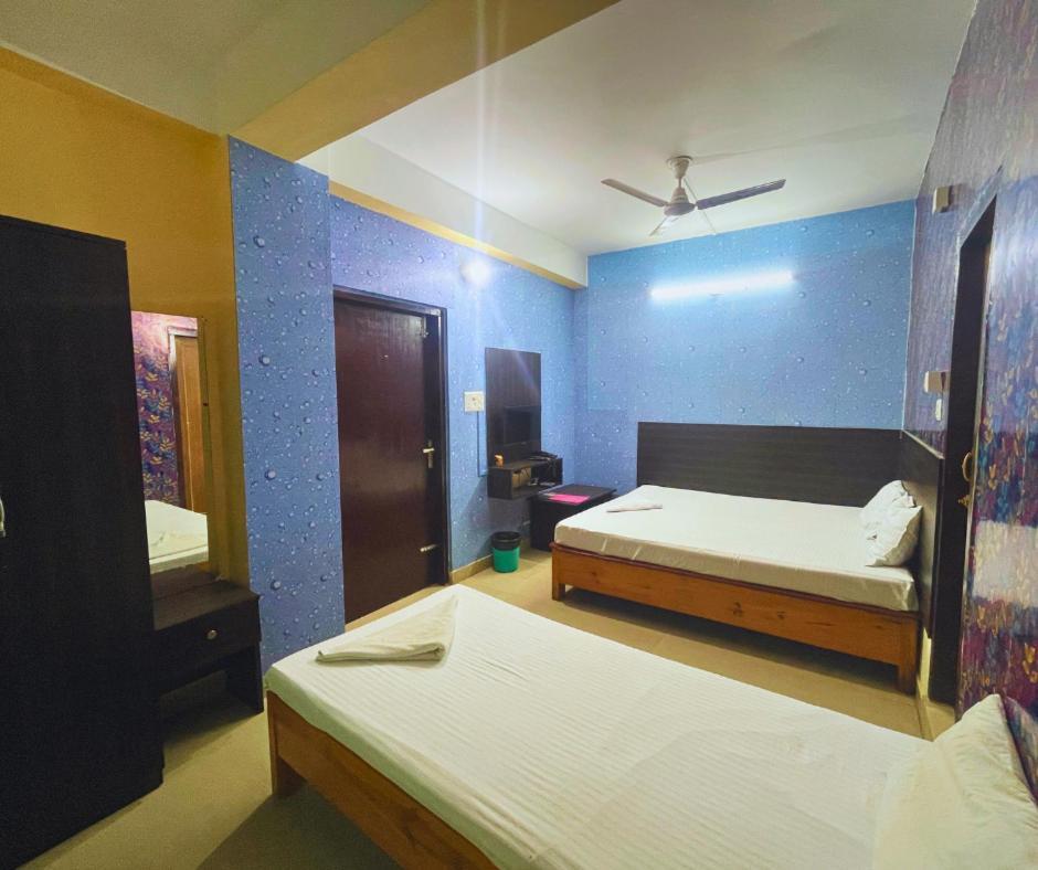Hotel H K Residency Near Kalakshetra Guwahati Exterior foto
