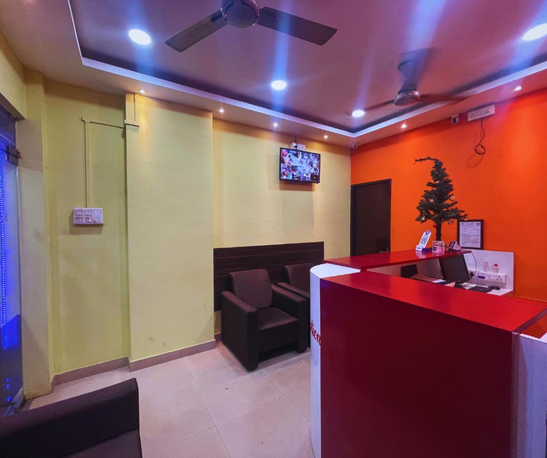 Hotel H K Residency Near Kalakshetra Guwahati Exterior foto